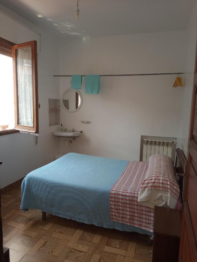 Pension Los Pinos Gijón Exterior foto