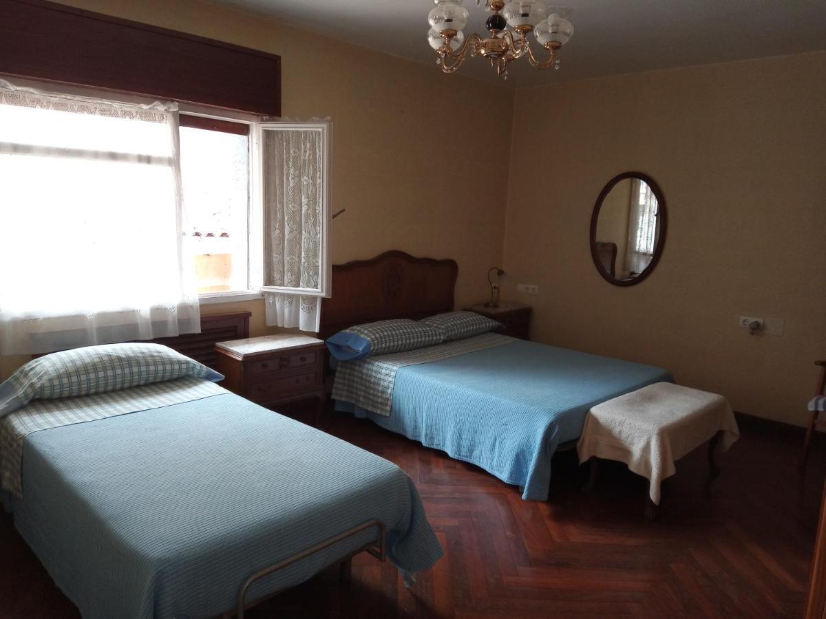Pension Los Pinos Gijón Exterior foto